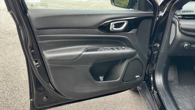 2023 Jeep Compass Altitude