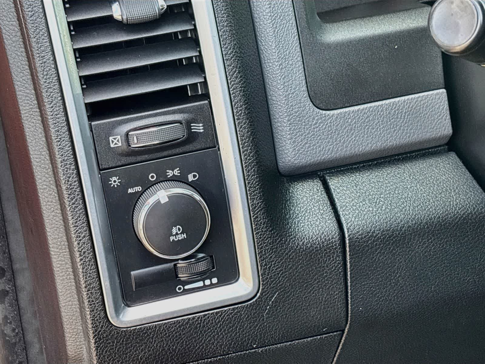 2015 RAM 5500 SLT