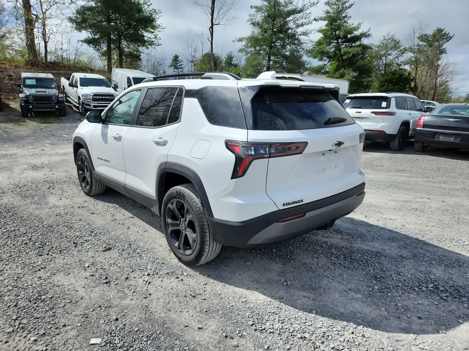 2025 Chevrolet Equinox FWD LT