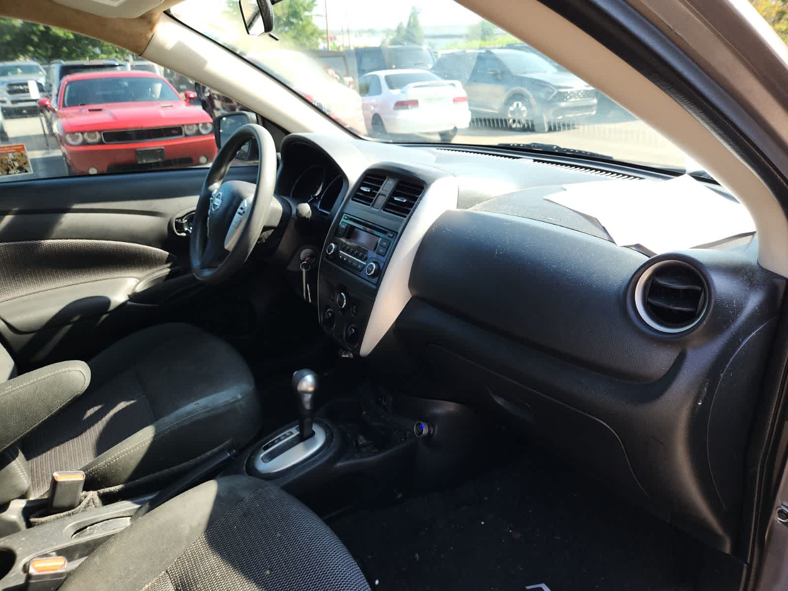 2017 Nissan Versa Sedan SV