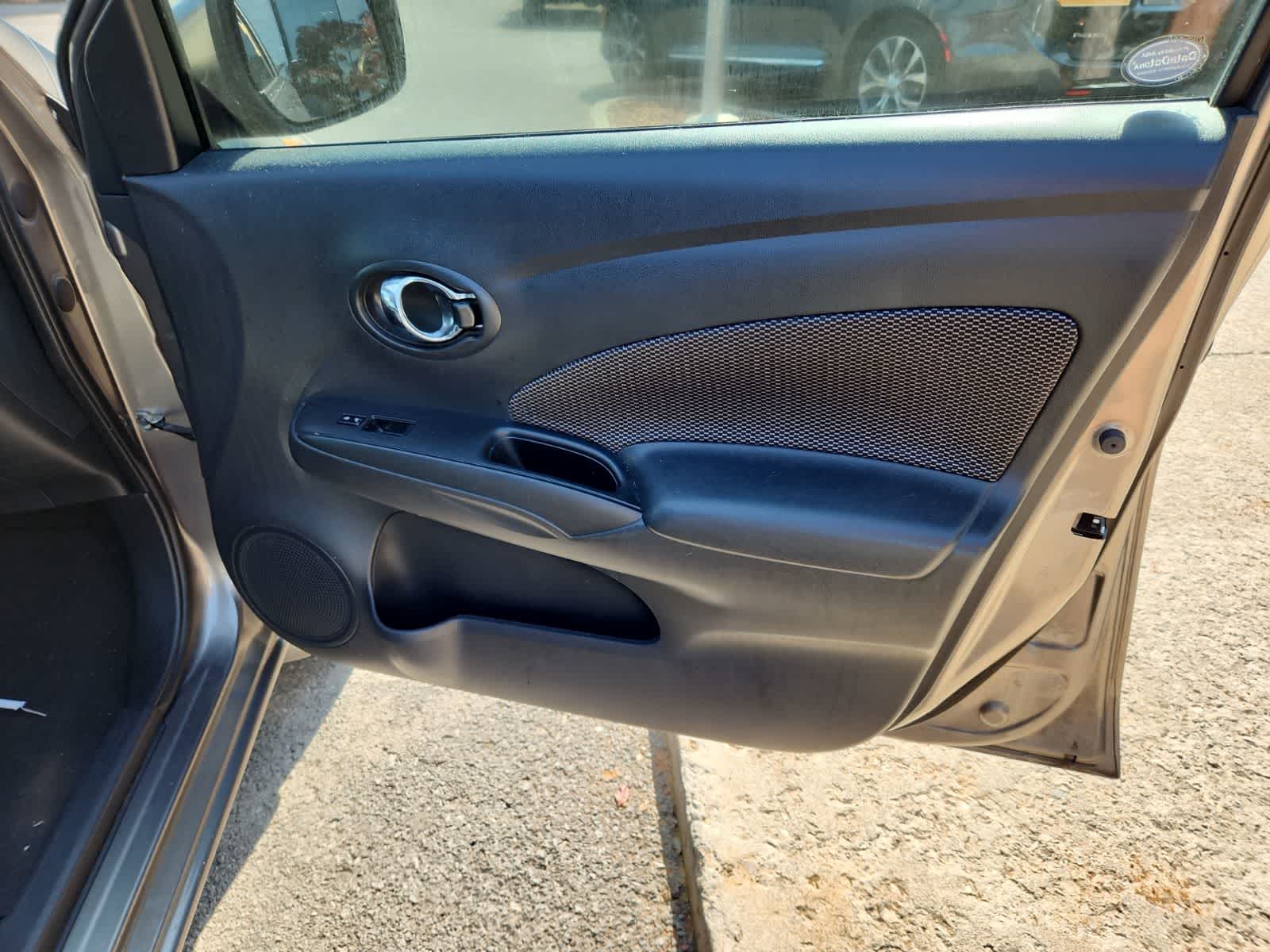 2017 Nissan Versa Sedan SV