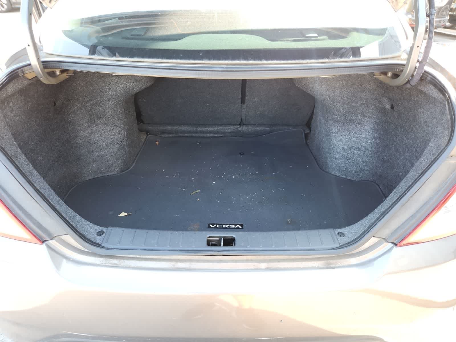 2017 Nissan Versa Sedan SV
