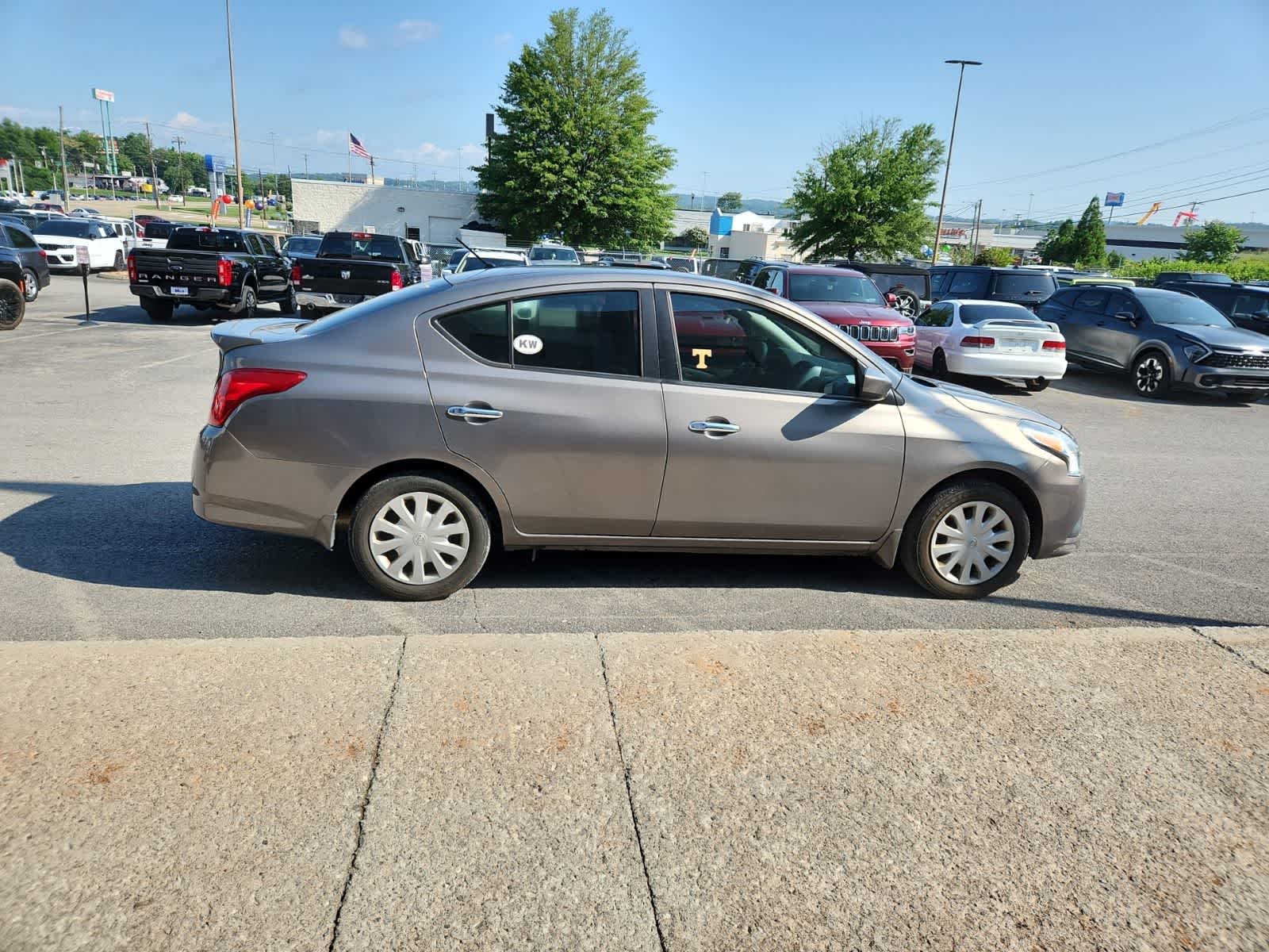 2017 Nissan Versa Sedan SV