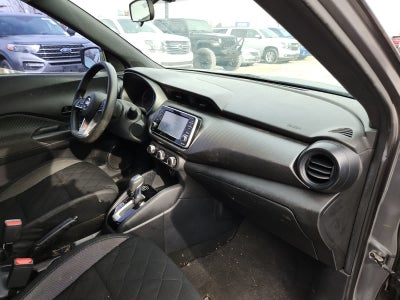 2020 Nissan Kicks S