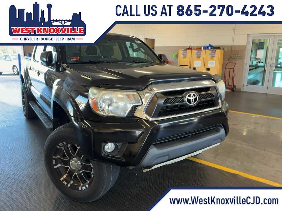 2015 Toyota Tacoma 4WD Double Cab V6 AT (Natl)