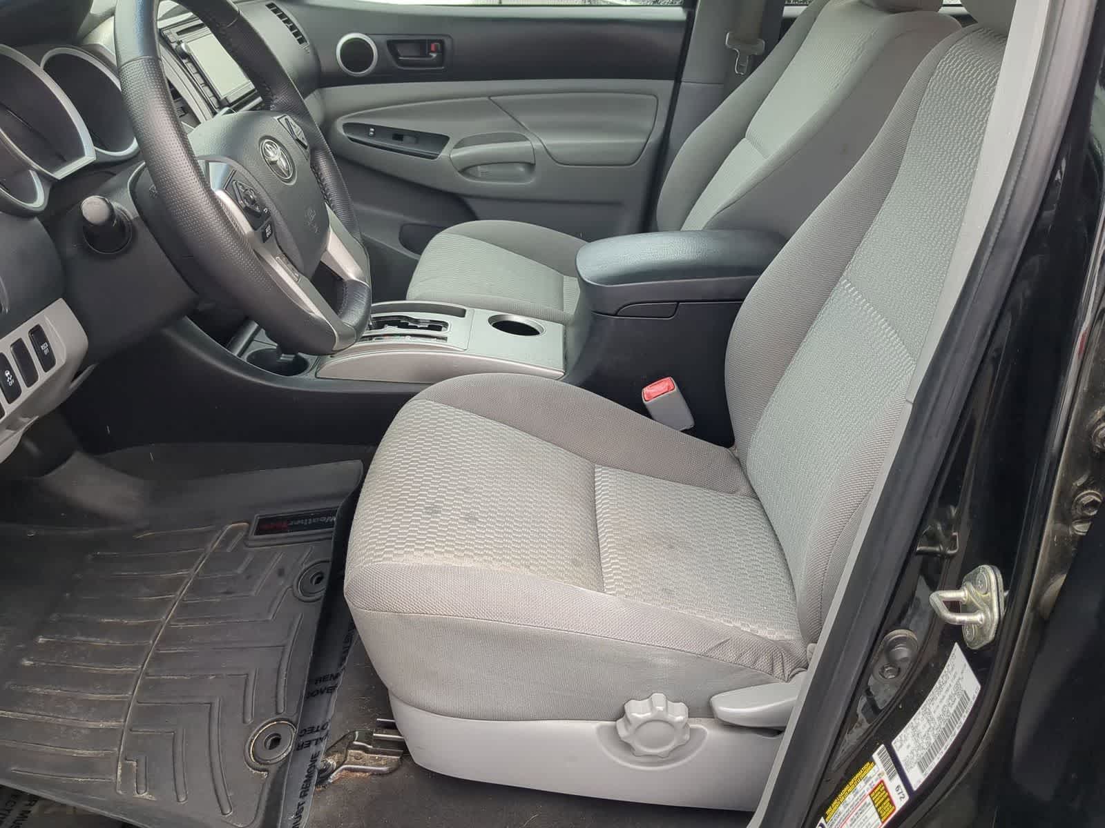 2015 Toyota Tacoma 4WD Double Cab V6 AT (Natl)