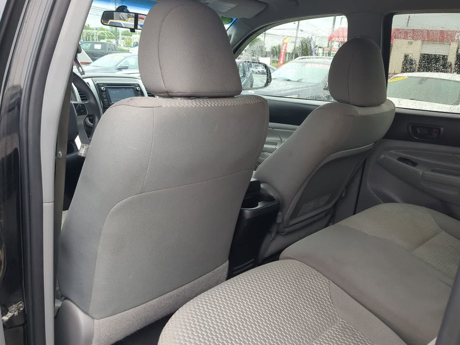 2015 Toyota Tacoma 4WD Double Cab V6 AT (Natl)