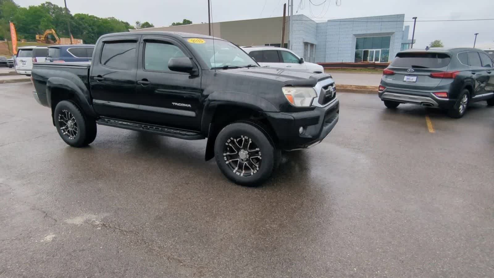 2015 Toyota Tacoma 4WD Double Cab V6 AT (Natl)