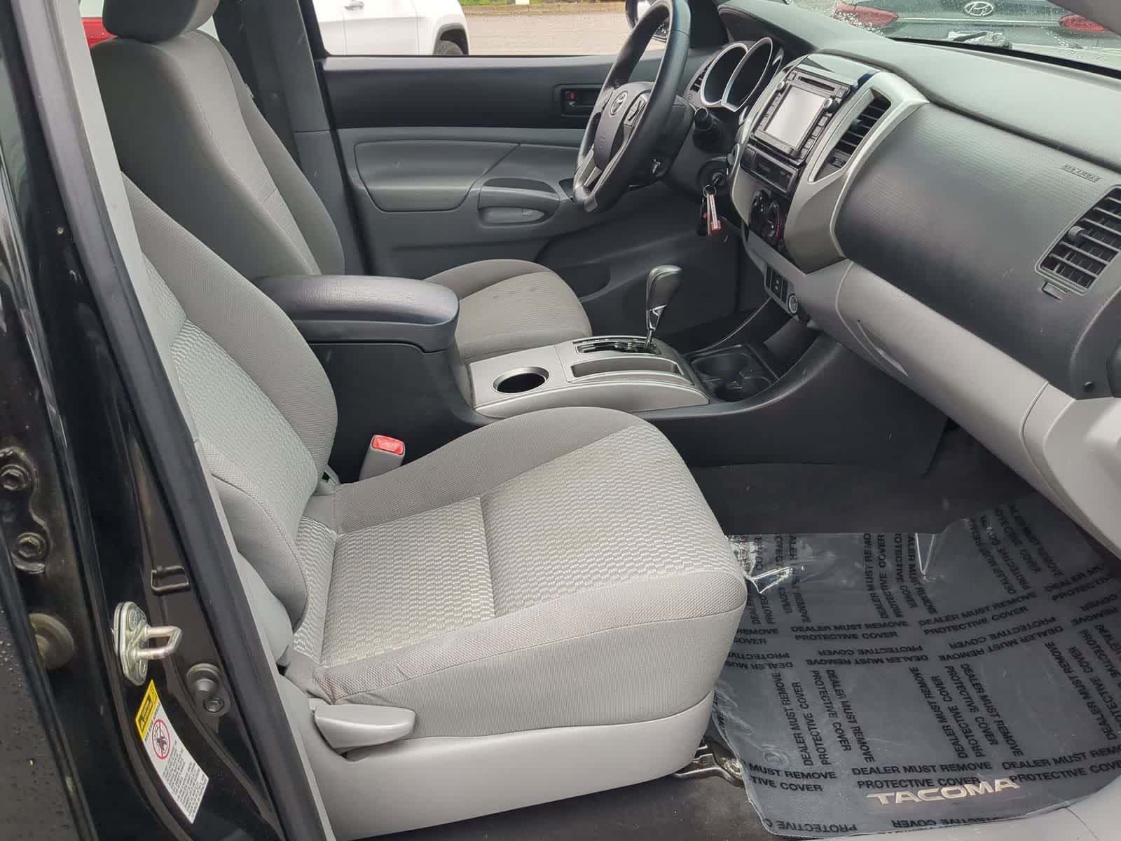 2015 Toyota Tacoma 4WD Double Cab V6 AT (Natl)