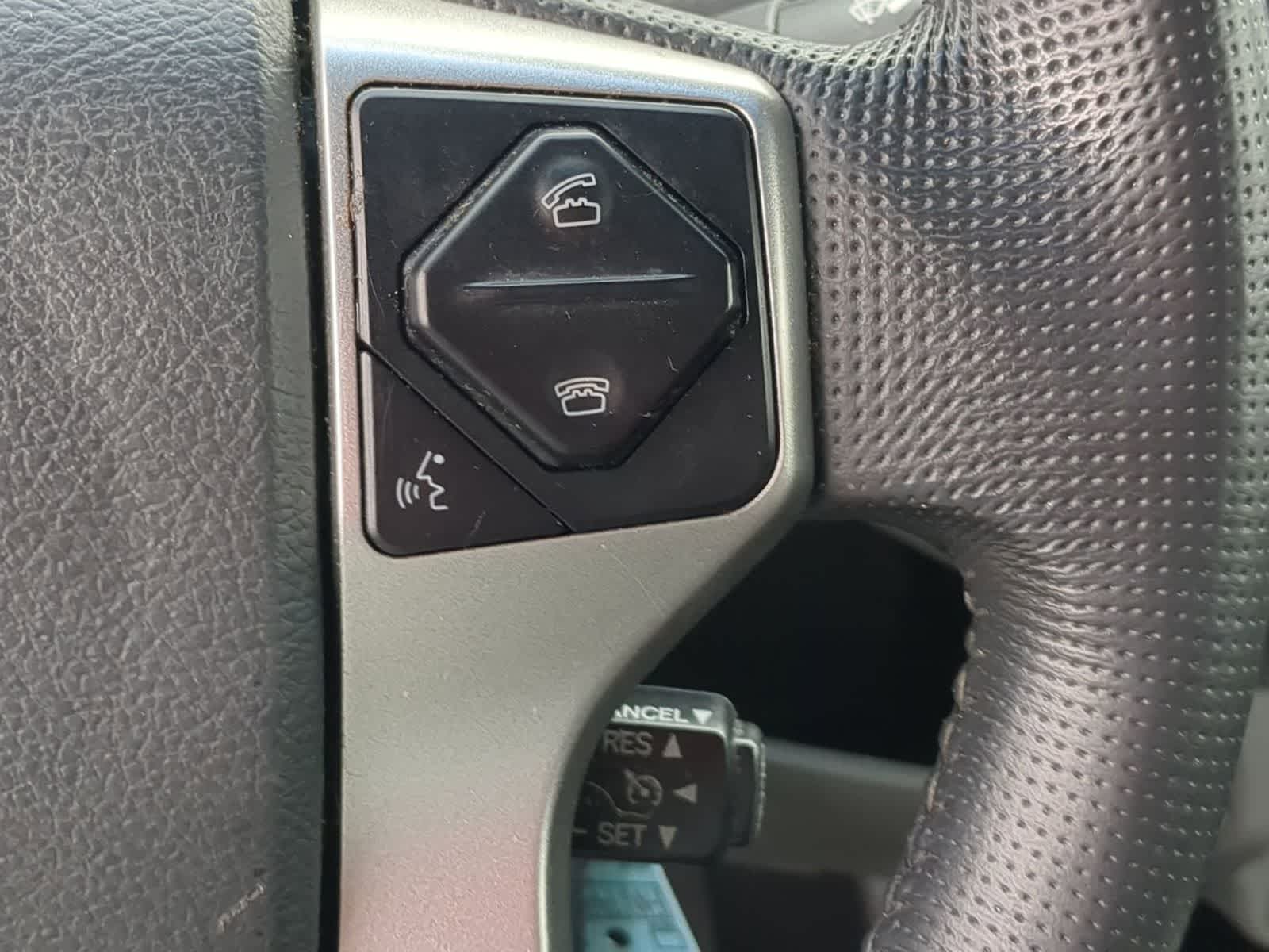 2015 Toyota Tacoma 4WD Double Cab V6 AT (Natl)