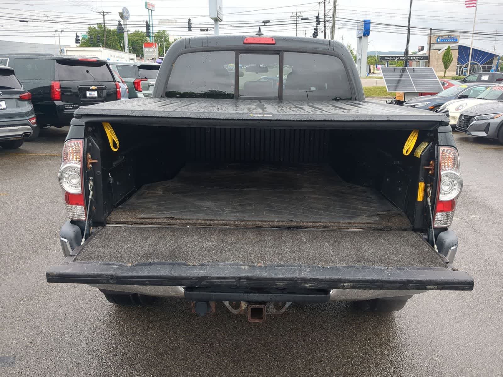 2015 Toyota Tacoma 4WD Double Cab V6 AT (Natl)