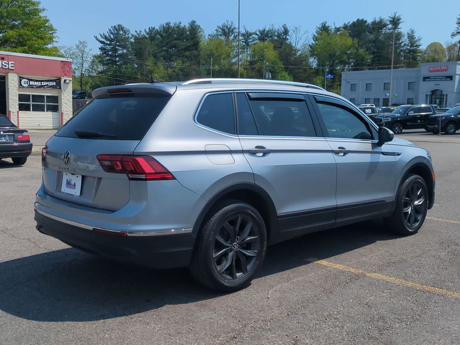 2022 Volkswagen Tiguan SE