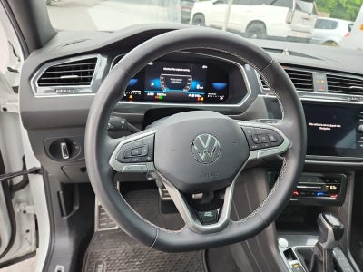 2023 Volkswagen Tiguan SE R-Line Black