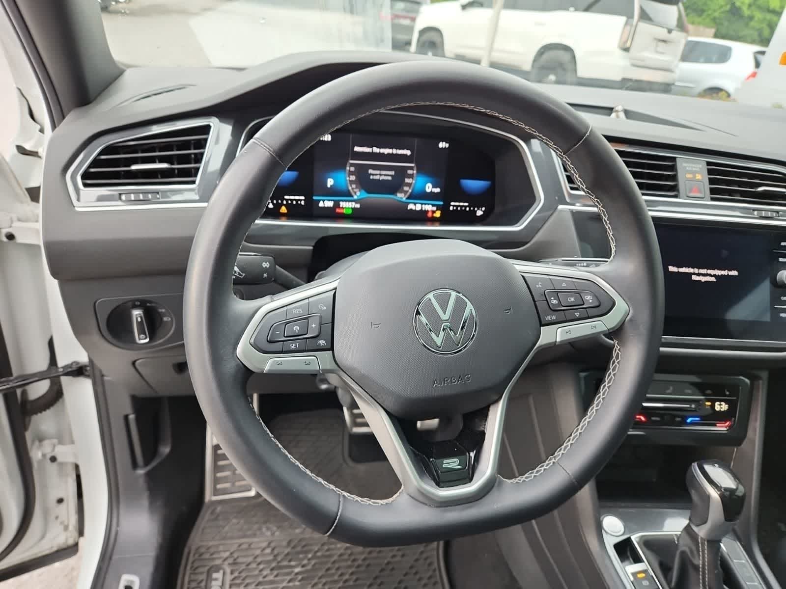 2023 Volkswagen Tiguan SE R-Line Black