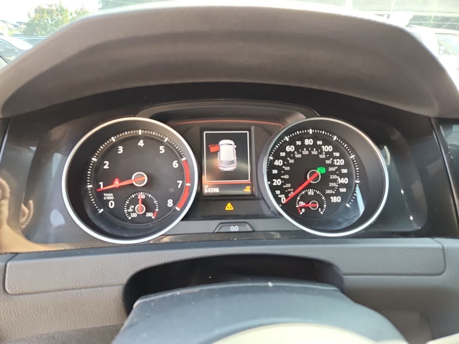 2017 Volkswagen Golf GTI Sport