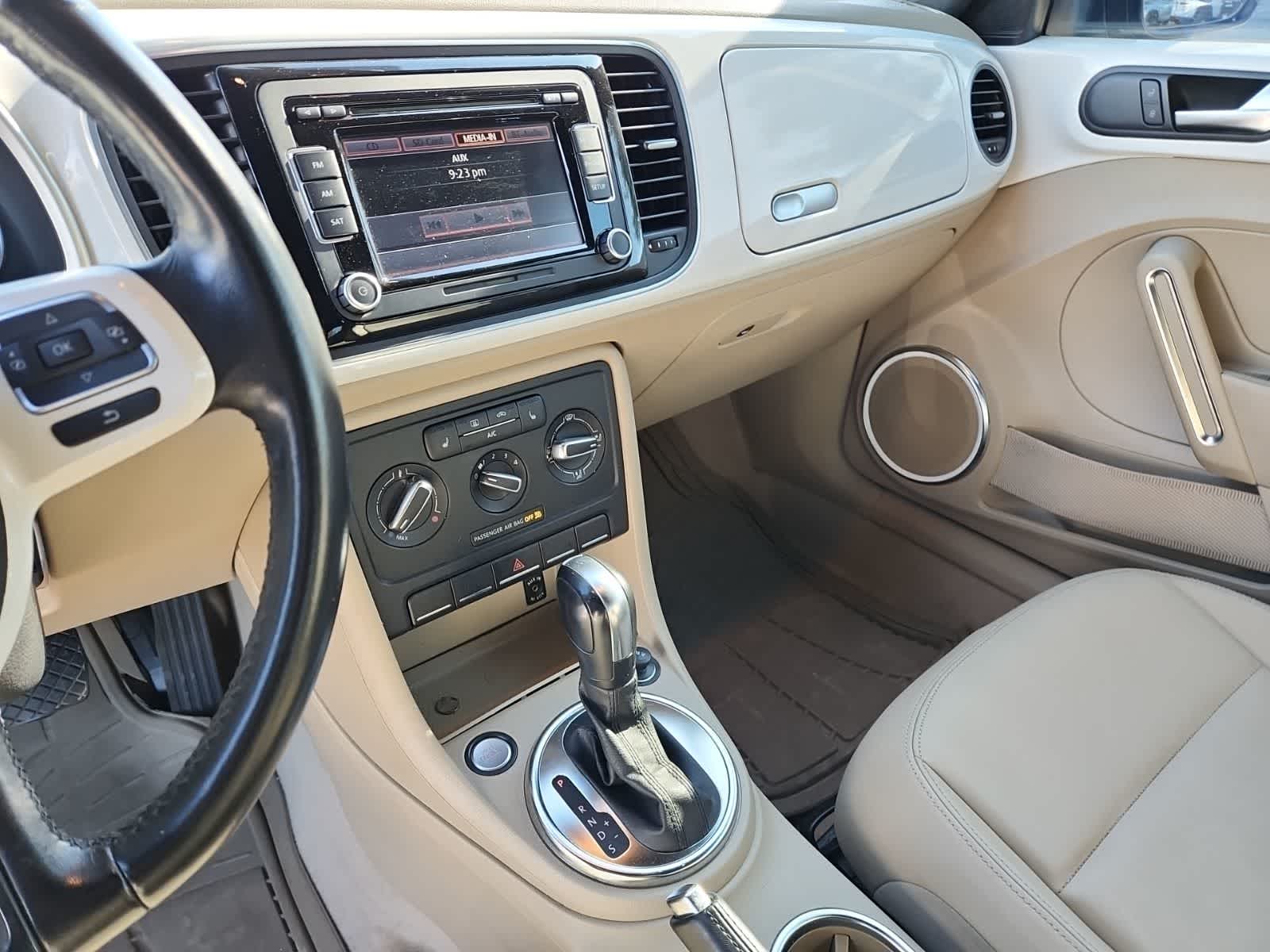 2013 Volkswagen Beetle Convertible 2.5L