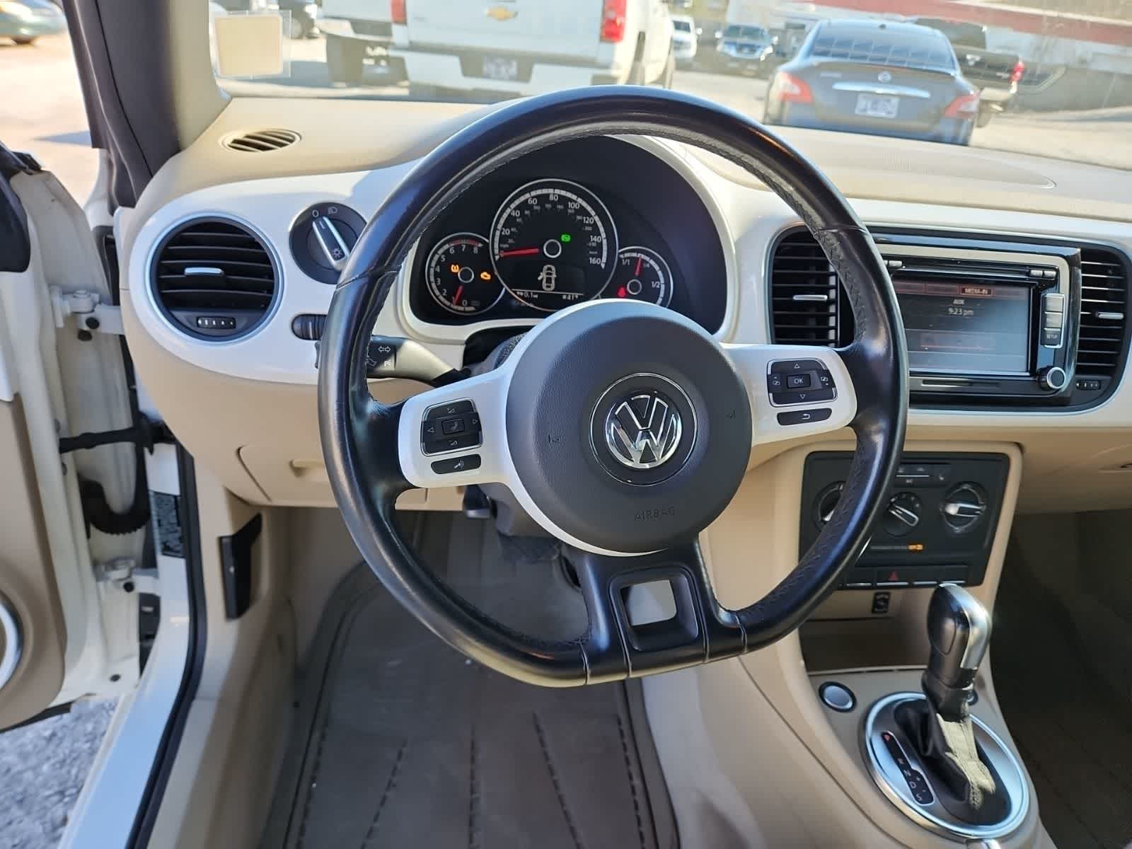 2013 Volkswagen Beetle Convertible 2.5L