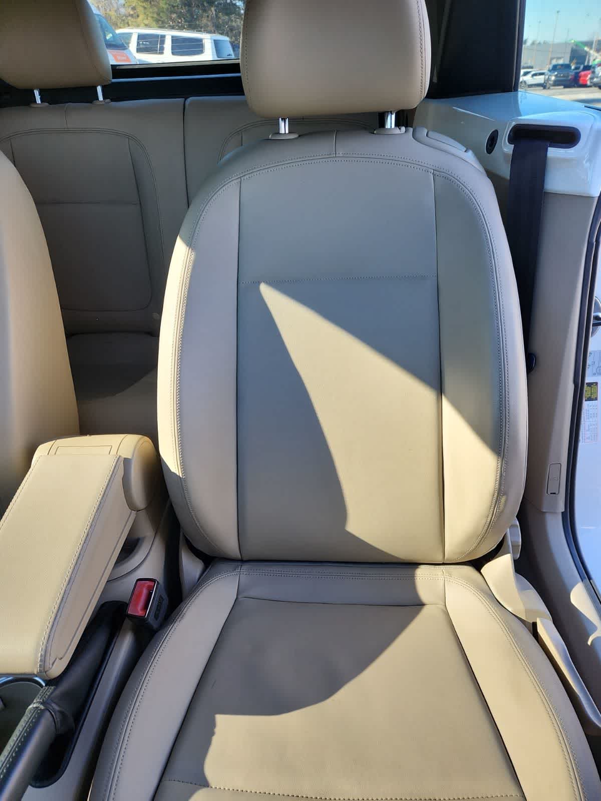 2013 Volkswagen Beetle Convertible 2.5L