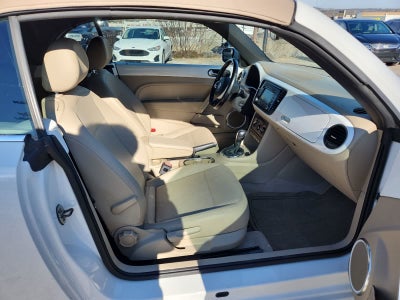 2013 Volkswagen Beetle Convertible 2.5L