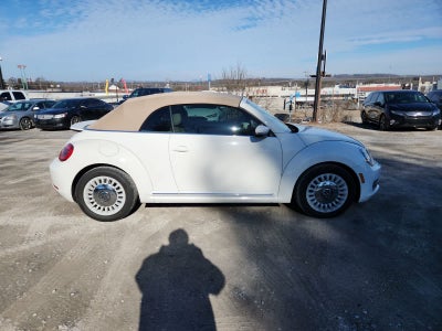 2013 Volkswagen Beetle Convertible 2.5L