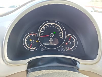 2013 Volkswagen Beetle Convertible 2.5L