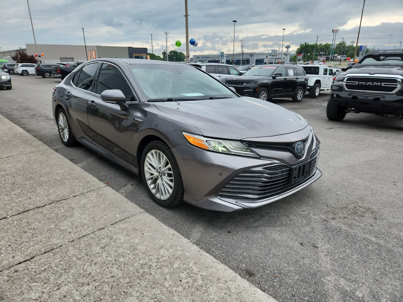 2018 Toyota Camry Hybrid XLE