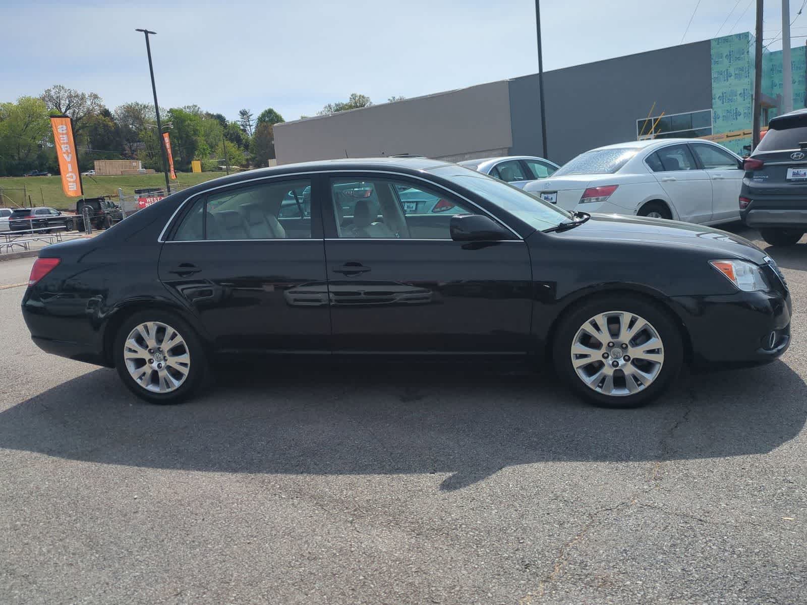 2008 Toyota Avalon XLS