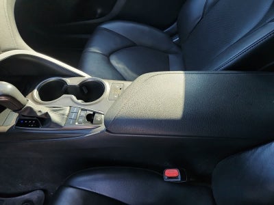 2022 Toyota Camry Hybrid XSE