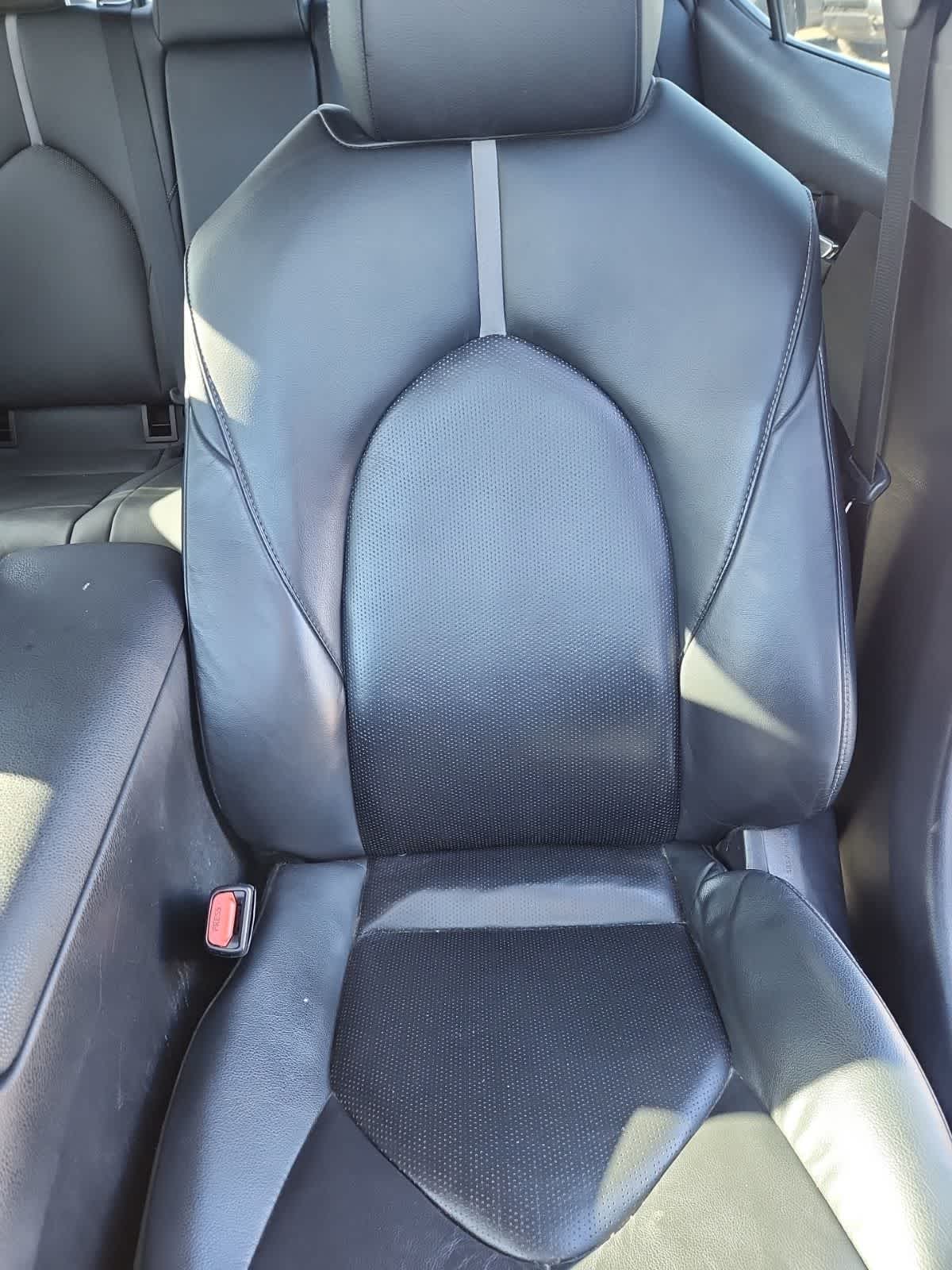 2022 Toyota Camry Hybrid XSE