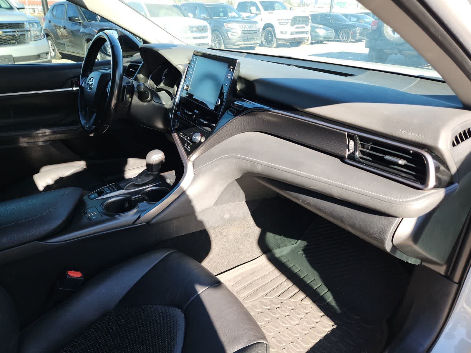 2022 Toyota Camry Hybrid XSE