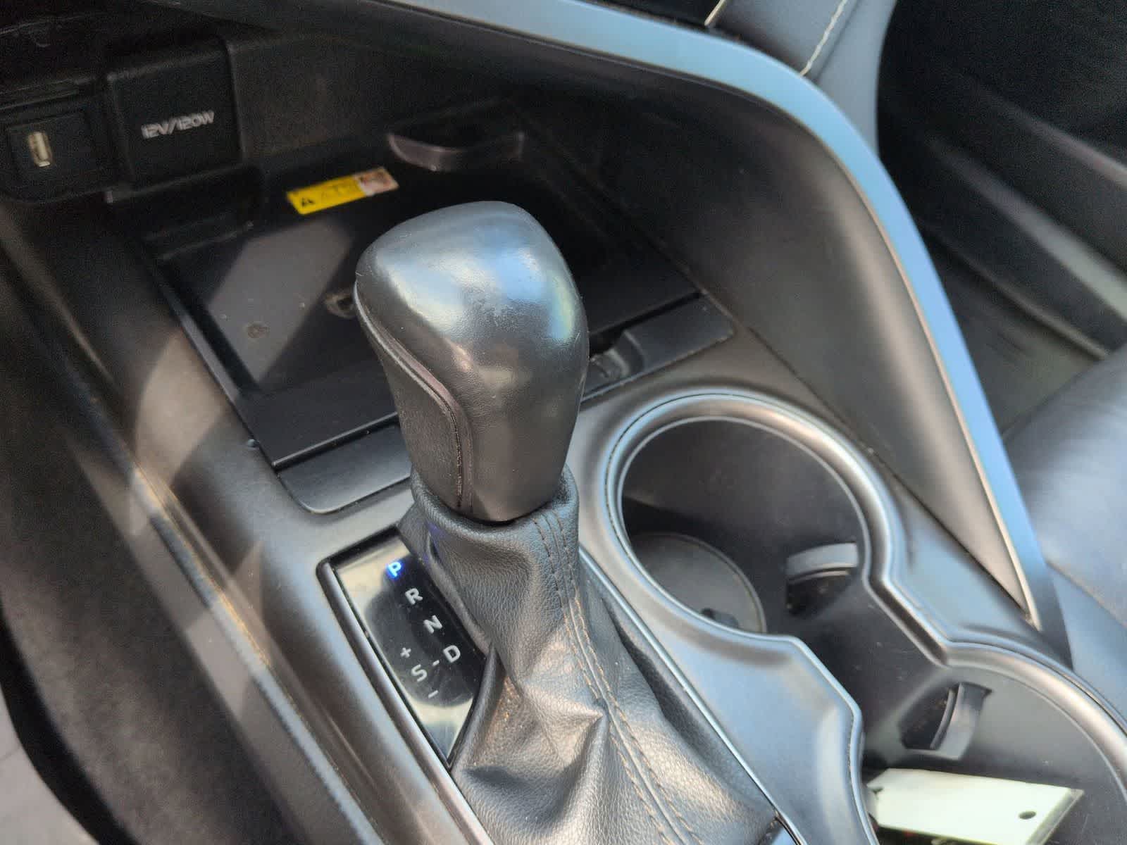 2022 Toyota Camry Hybrid XSE