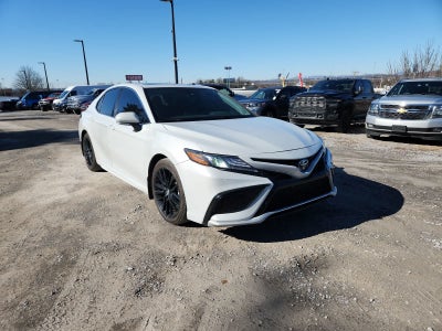 2022 Toyota Camry Hybrid XSE