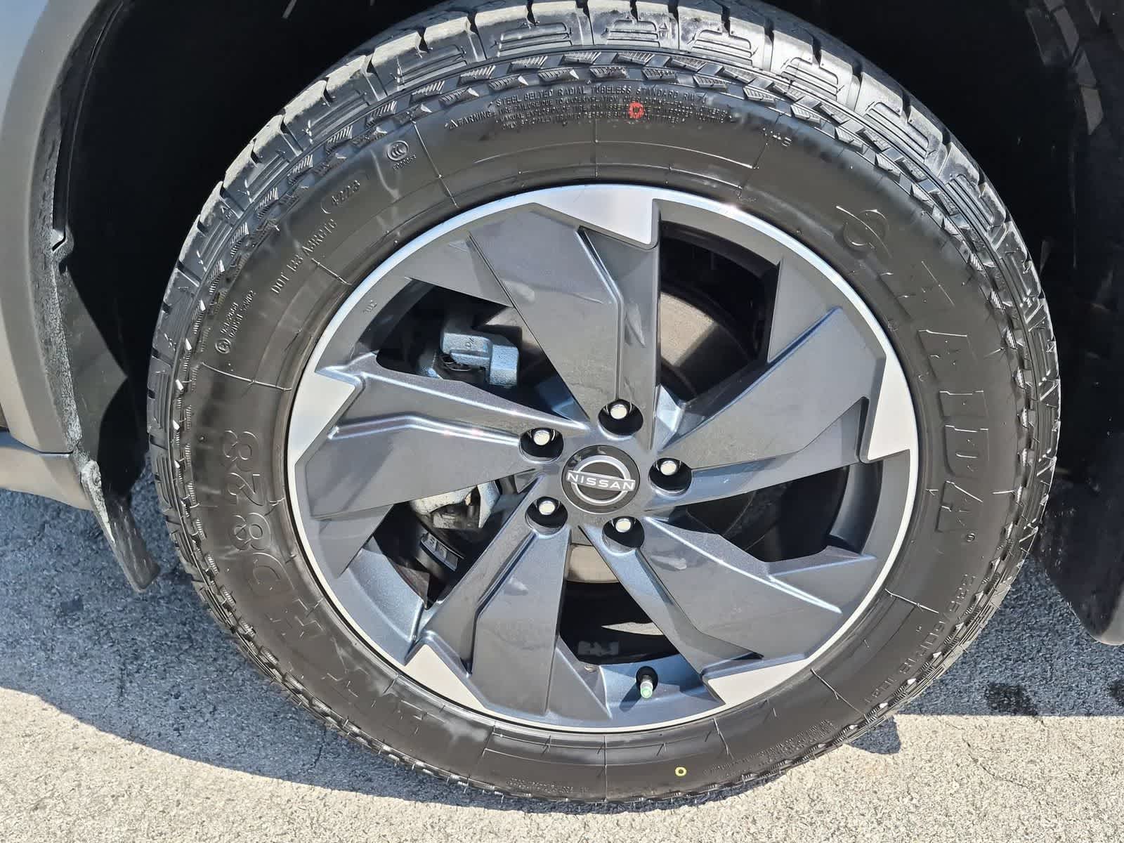 2025 Nissan Rogue SV