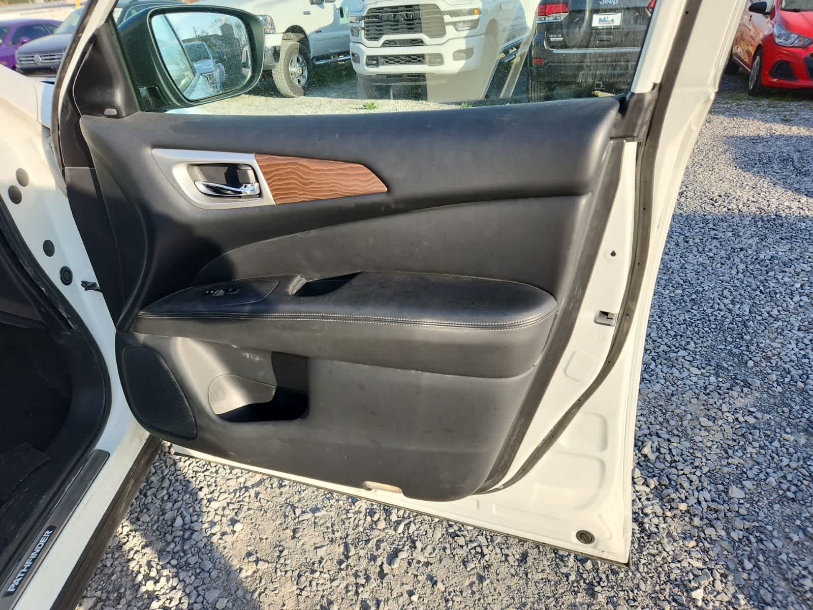 2019 Nissan Pathfinder Platinum