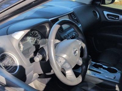 2019 Nissan Pathfinder SL