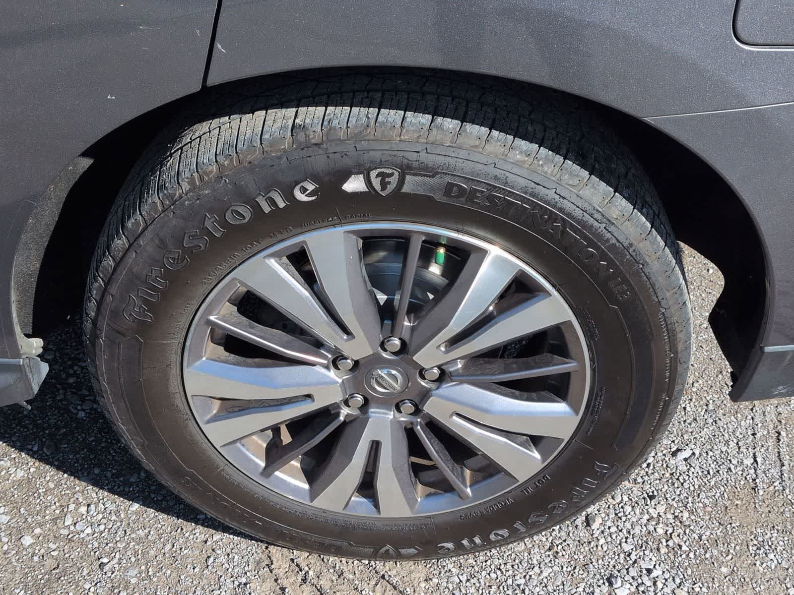 2019 Nissan Pathfinder SL