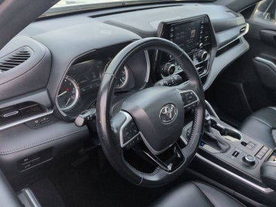 2022 Toyota Highlander XSE