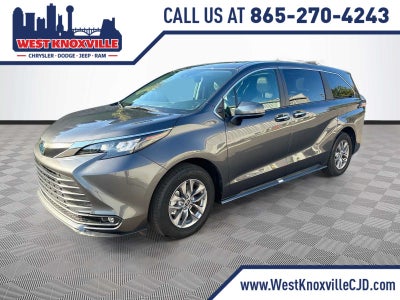 2025 Toyota Sienna XLE