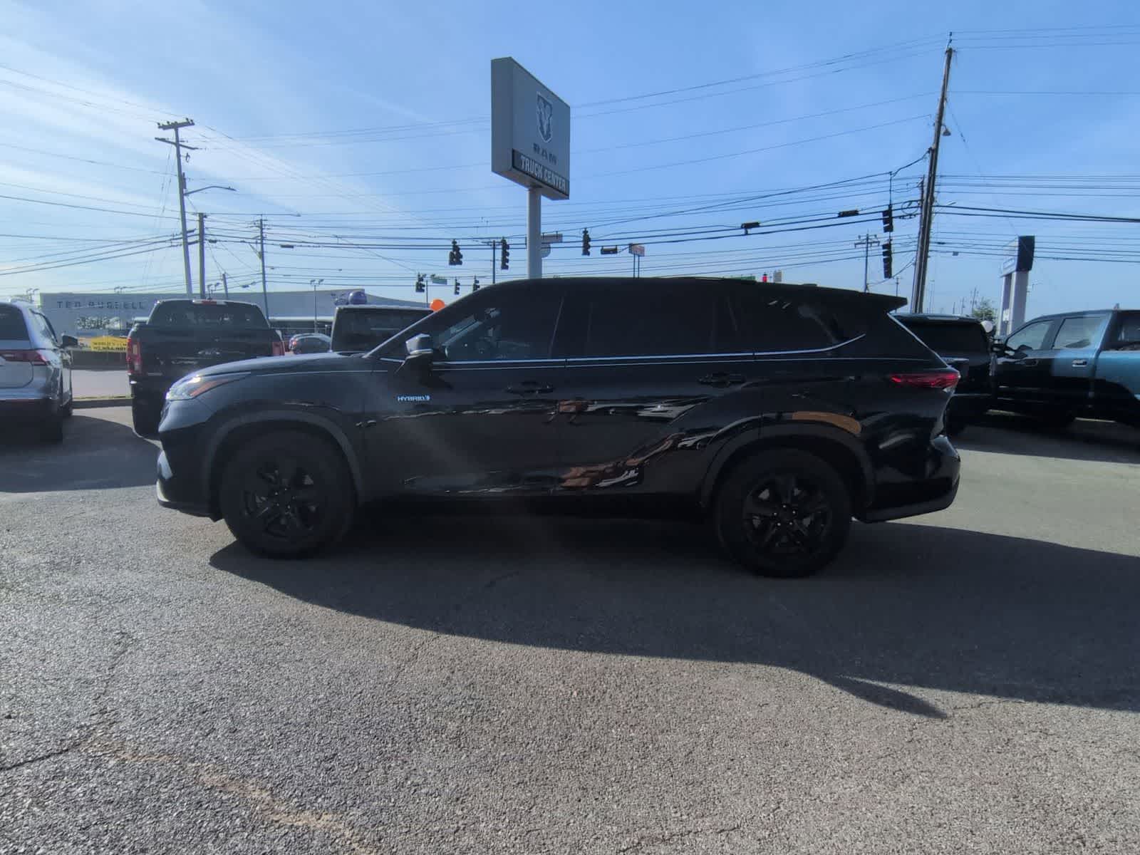 2021 Toyota Highlander Hybrid LE