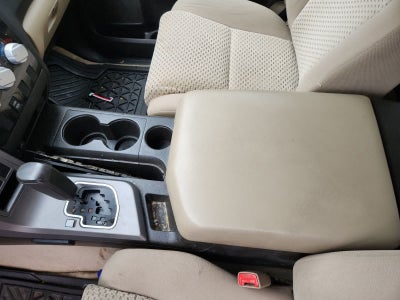 2010 Toyota Tundra Grade 5.7L V8