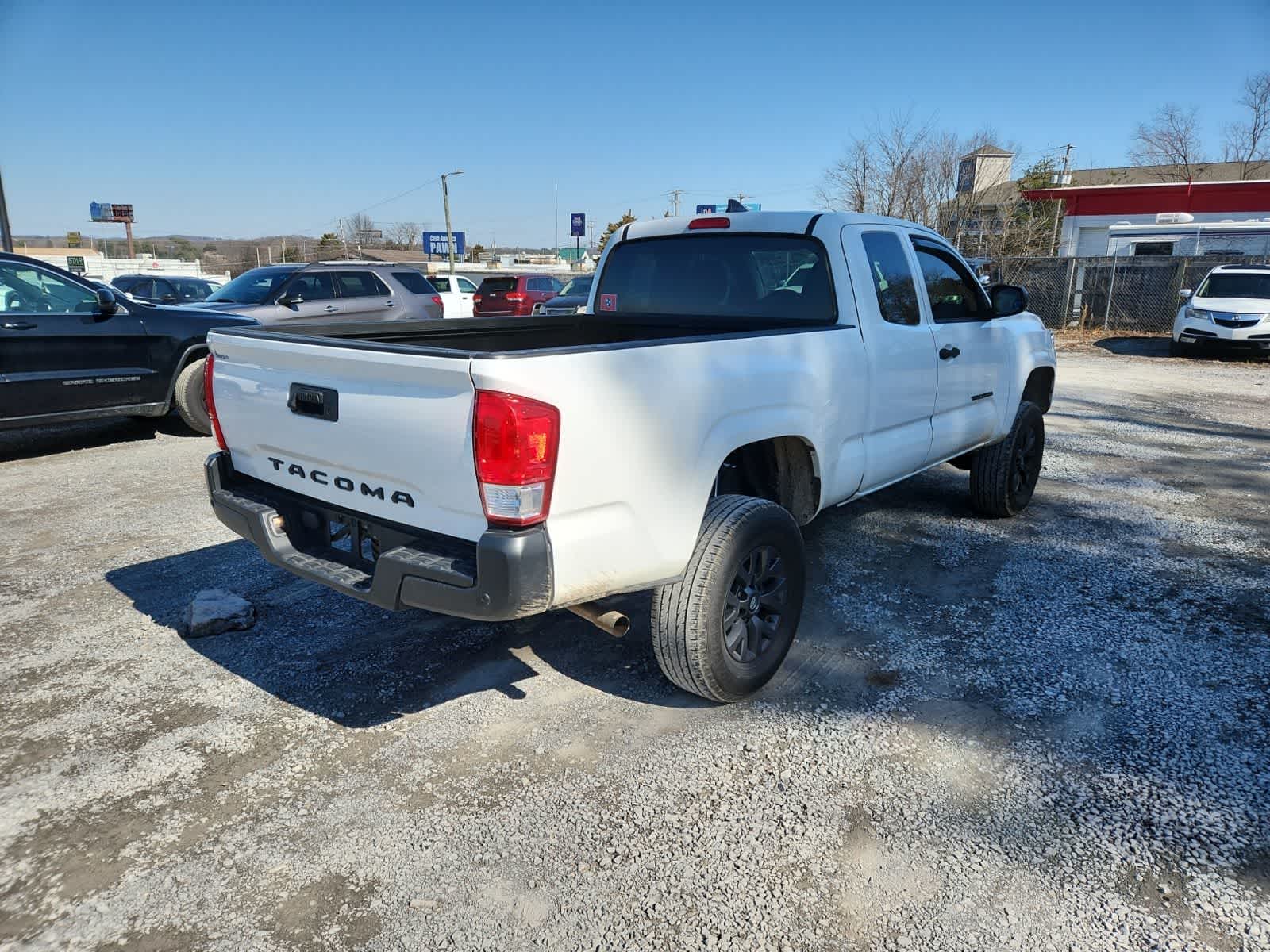2017 Toyota Tacoma SR