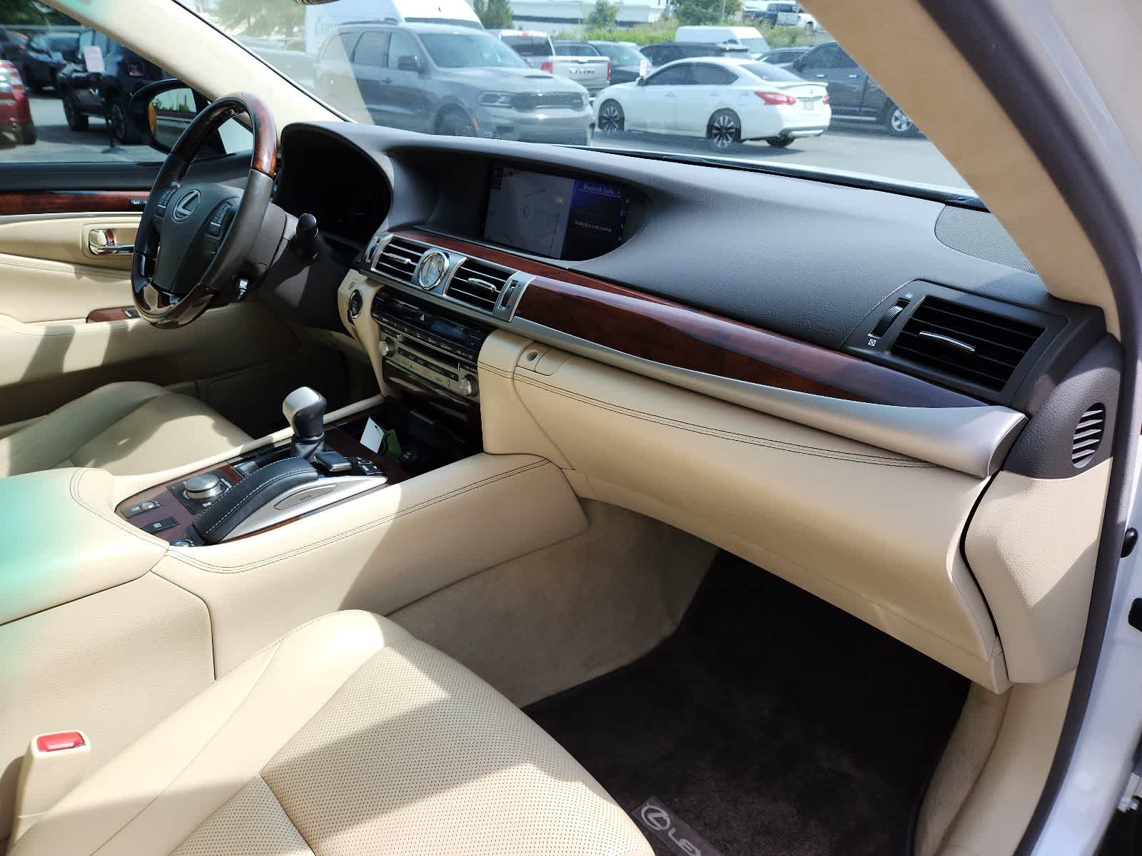 2016 Lexus LS 460 4dr Sdn RWD