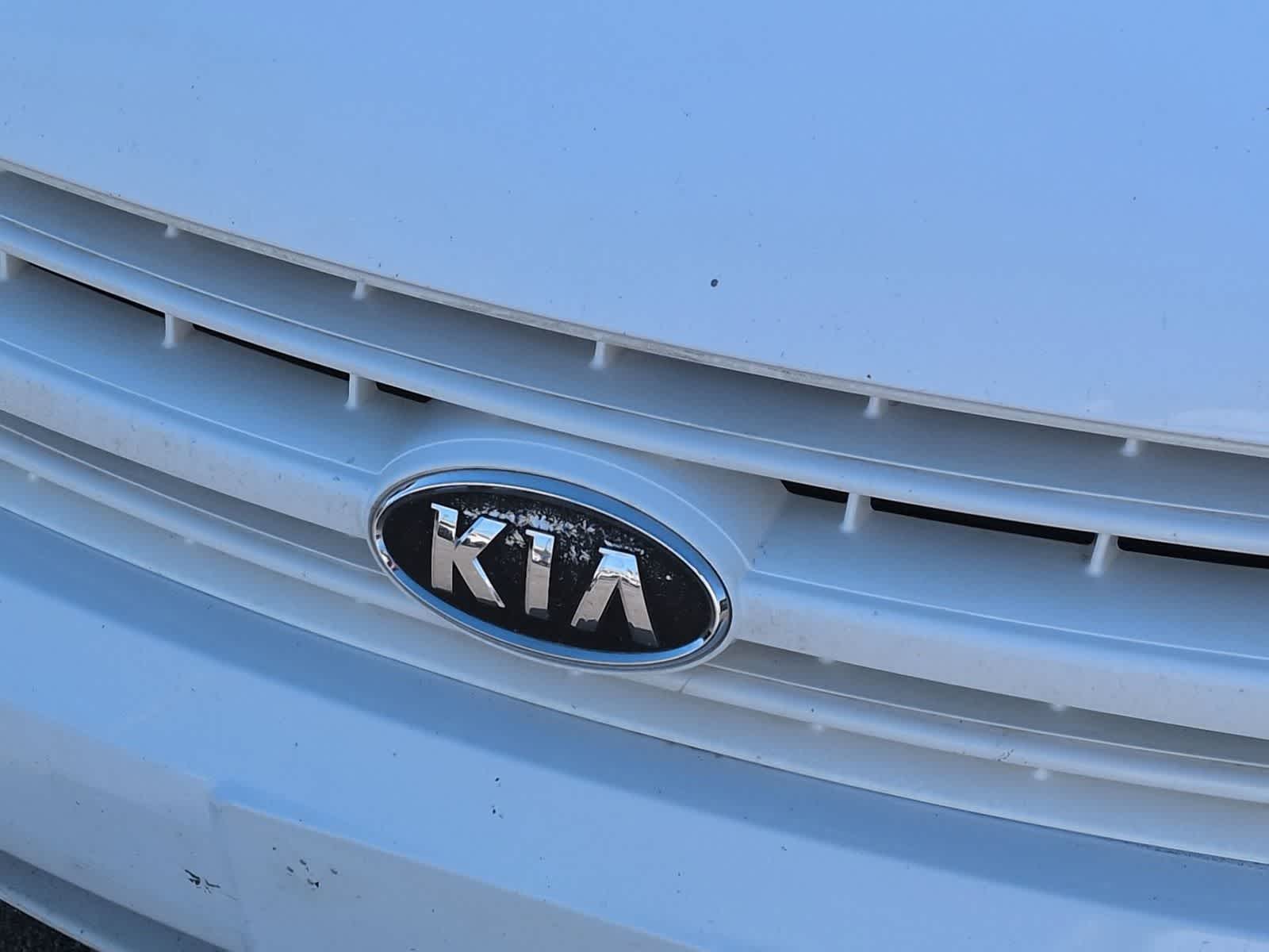 2008 Kia Sedona LX