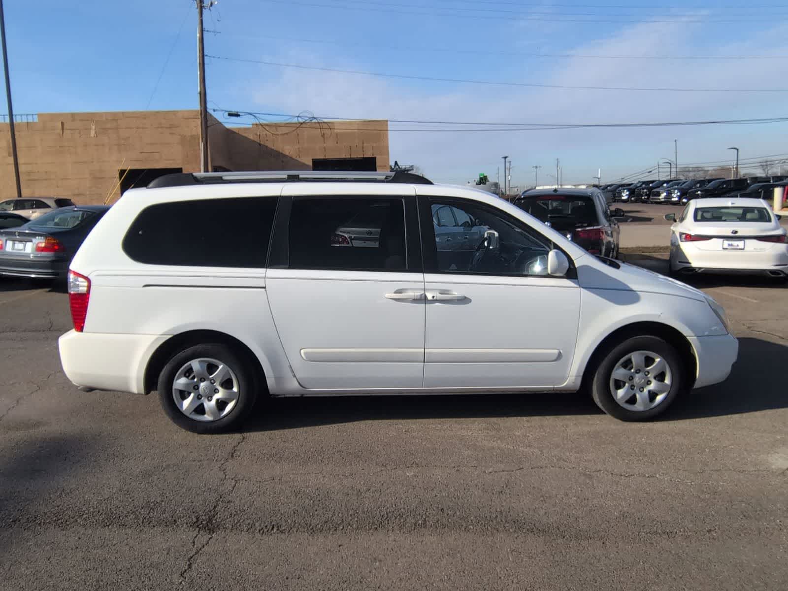 2008 Kia Sedona LX
