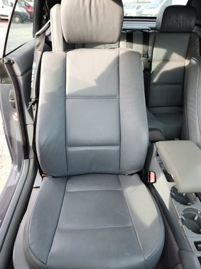 2002 BMW 3 Series 325Ci