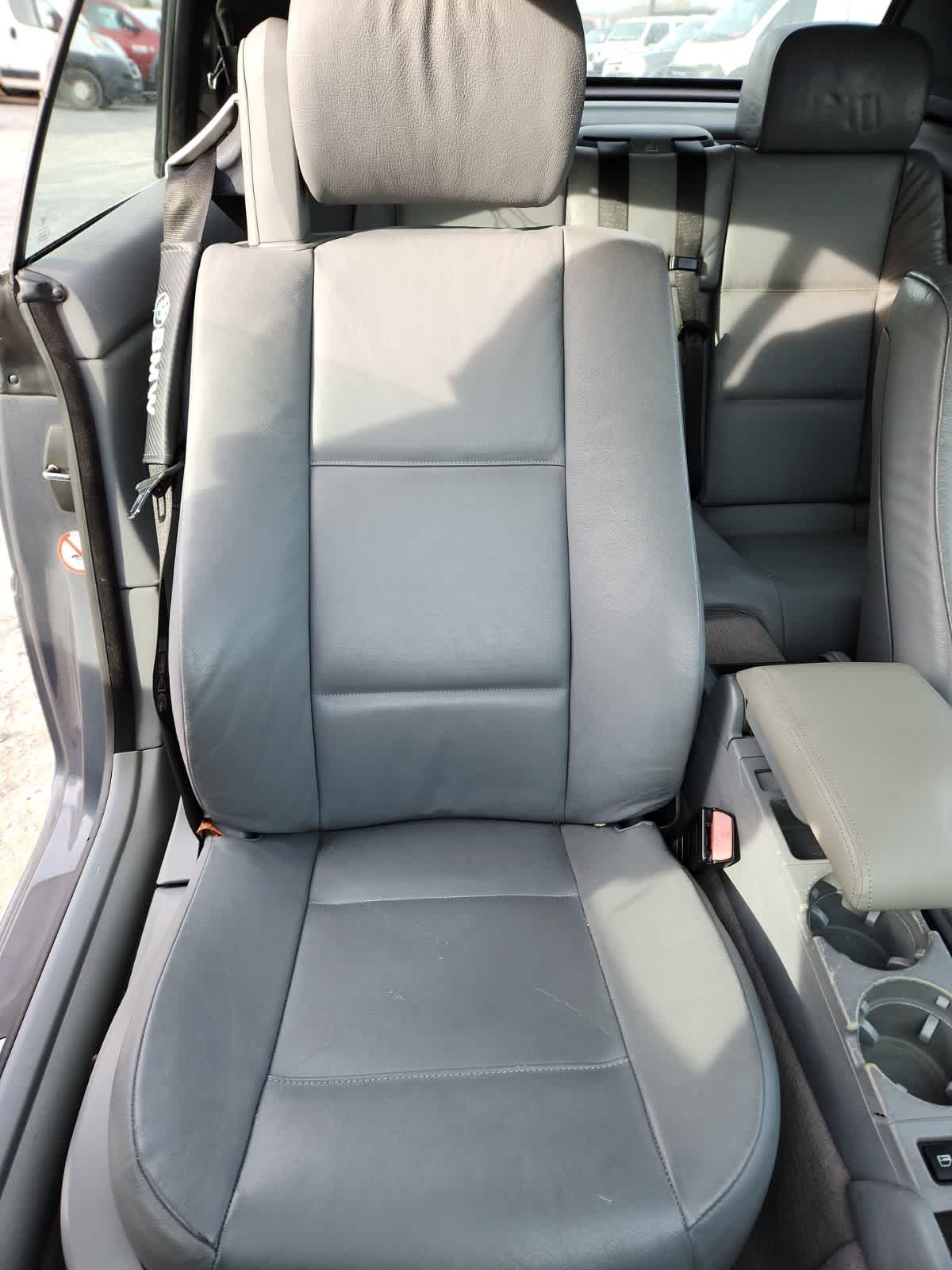 2002 BMW 3 Series 325Ci