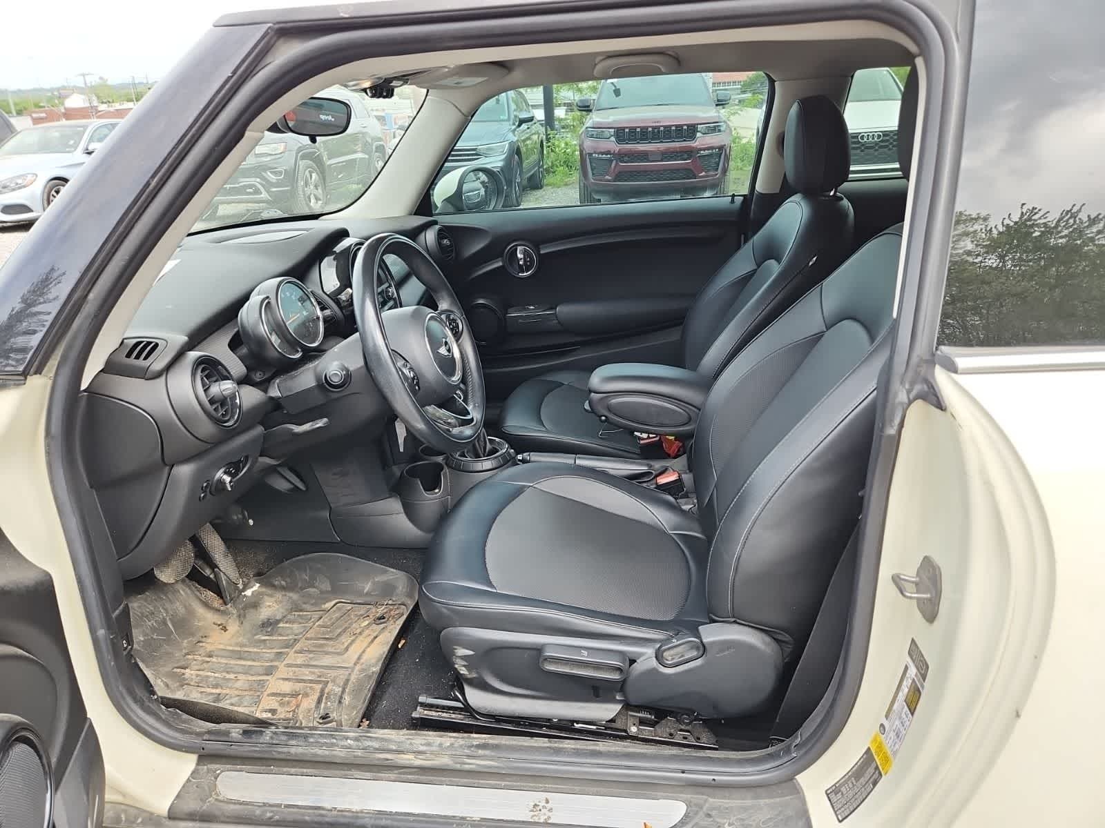 2015 MINI Hardtop 2 Door Cooper