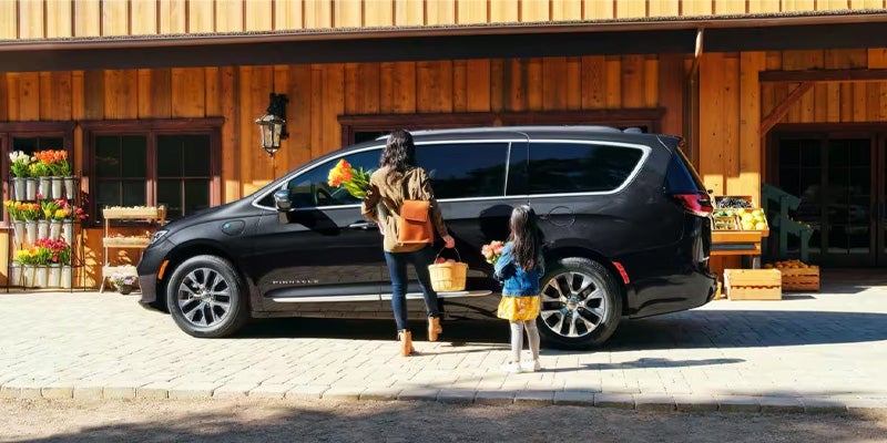 New Chrysler Pacifica Hybrid Plug-in for Sale in Knoxville, TN.